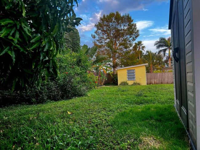 1287 Sw Sunset Trl, House other with 4 bedrooms, 2 bathrooms and null parking in Palm City FL | Image 22