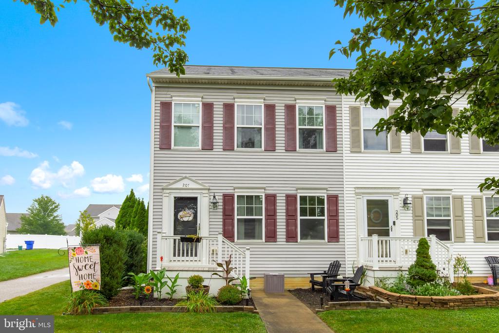 Heathersage Dr, Marietta, PA 17547
