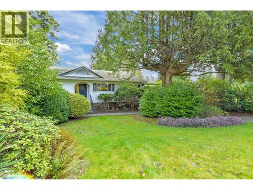 854 Gale Dr, Delta, BC, V4M2P5 | Card Image