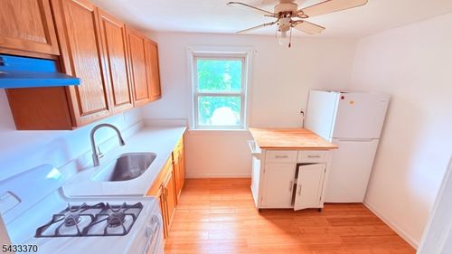 2-20 Nutman Pl, West Orange, NJ, 07052-5225 | Card Image