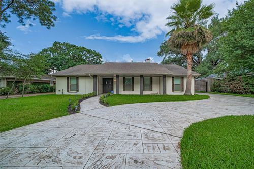 2402 Chimney Rock Rd, Houston, TX, 77056-4019 | Card Image