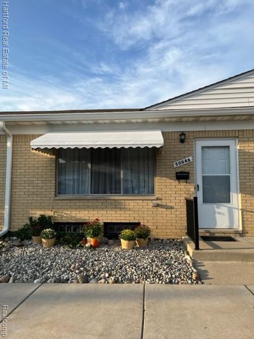 50046 Helfer Blvd, Wixom, MI, 48393-3228 | Card Image