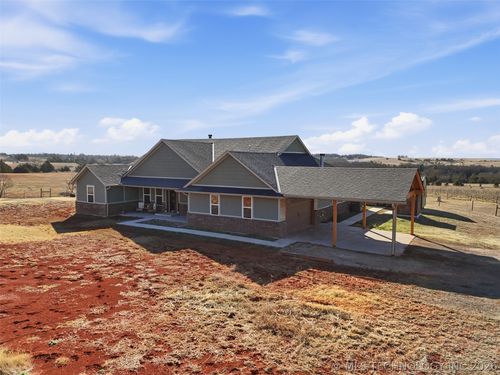 1425 S Indian Meridian Rd, Meridian, OK, 73058-9024 | Card Image