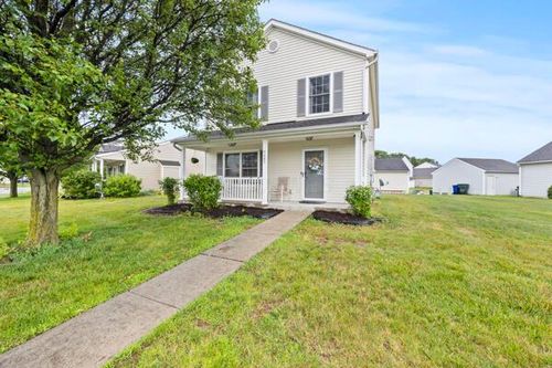 5485 Leinster St, Canal Winchester, OH, 43110-8135 | Card Image