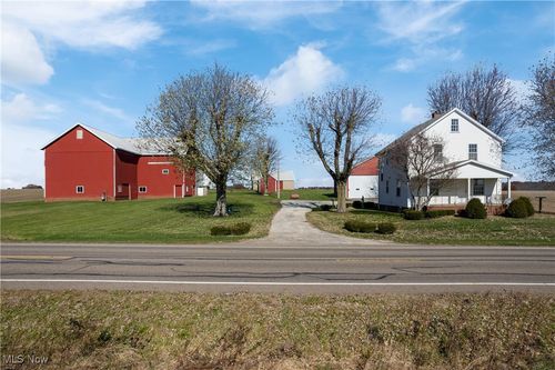 6779 Easton St, Louisville, OH, 44641-8001 | Card Image