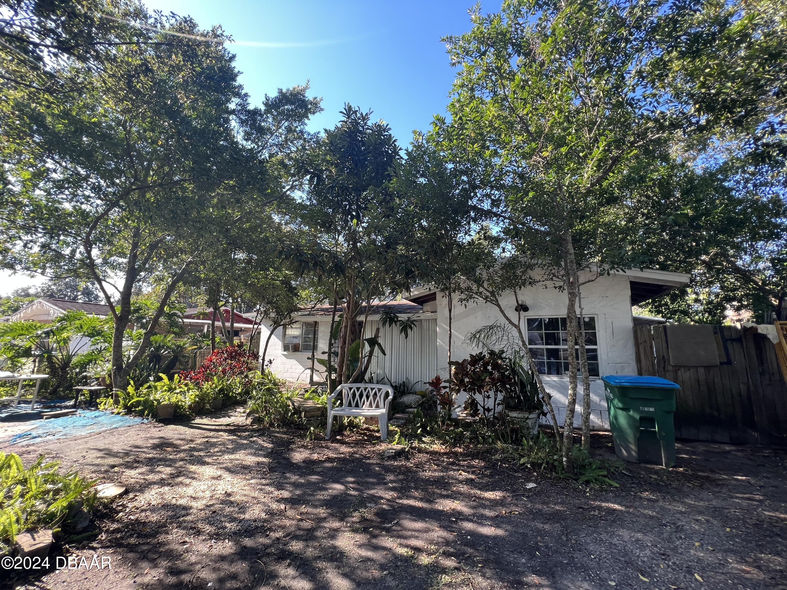 Center Ave, Daytona Beach, FL 32117