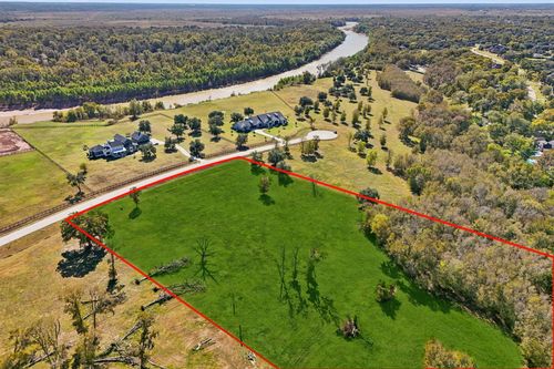 4802 Riverbend Ct, Fulshear, TX, 77441-2517 | Card Image