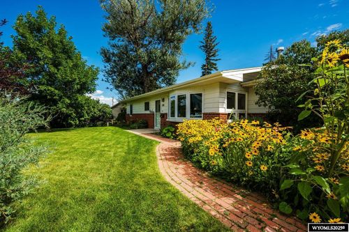 199 Western Ave, Buffalo, WY, 82834-1832 | Card Image