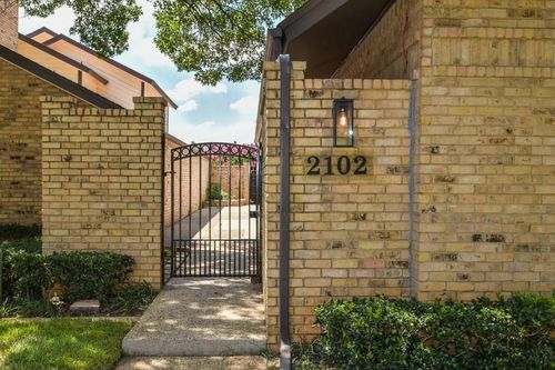 2102 Winter Sunday Way, Arlington, TX, 76012 | Card Image