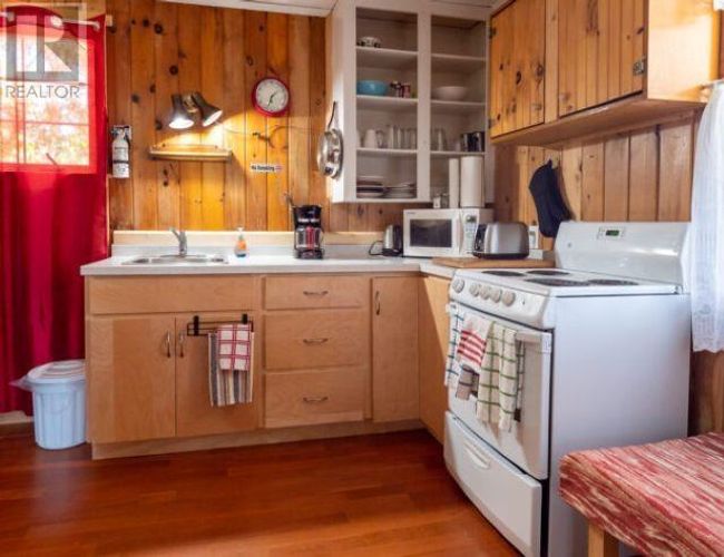 609 Queens Point Rd, Home with 7 bedrooms, 3 bathrooms and null parking in Grand Tracadie PE | Image 32