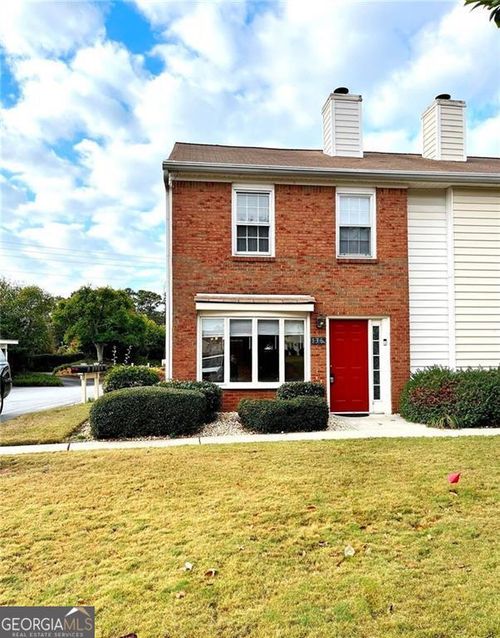 136 Old Ferry Way, Roswell, GA, 30076-2046 | Card Image
