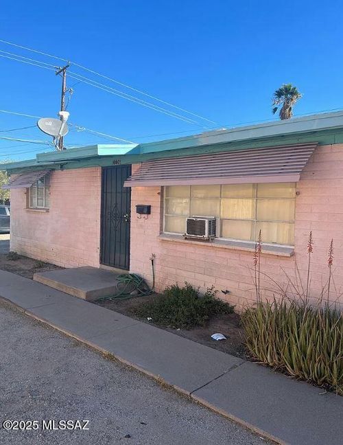 3226 E Bellevue Street, Tucson, AZ, 85716 | Card Image