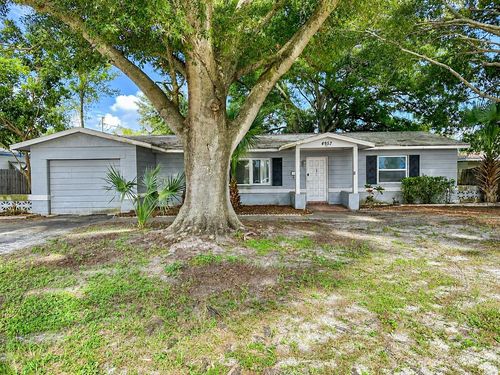 4957 62nd St N, Kenneth City, FL, 33709-3335 | Card Image