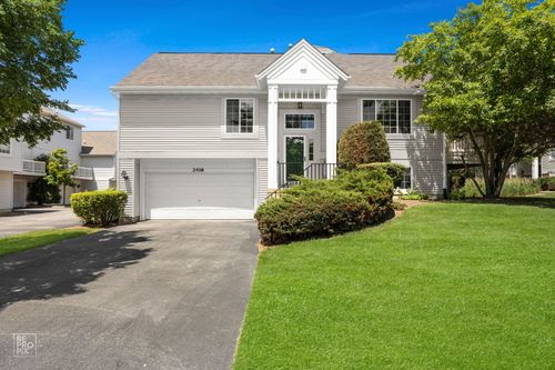 2416-2416 Oakfield Dr, Aurora, IL, 60503-4782 | Card Image