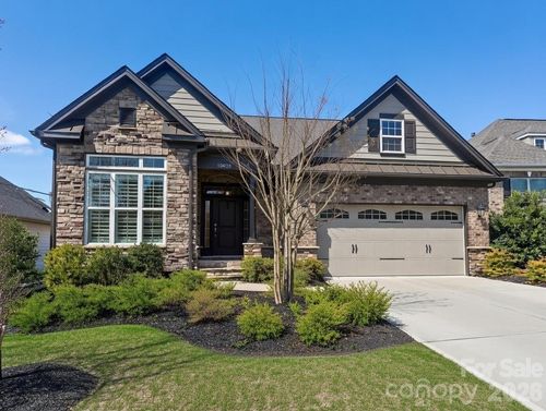 15828 Vale Ridge Dr, Charlotte, NC, 28278-8229 | Card Image