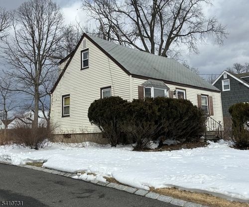 154 Oakmanor Pkwy, South Plainfield, NJ, 07080-4923 | Card Image