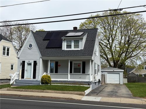 714 Willett Ave, Riverside, RI, 02915-2643 | Card Image