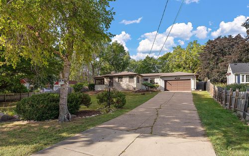 1603 Frost Ave, Maplewood, MN, 55109-4623 | Card Image