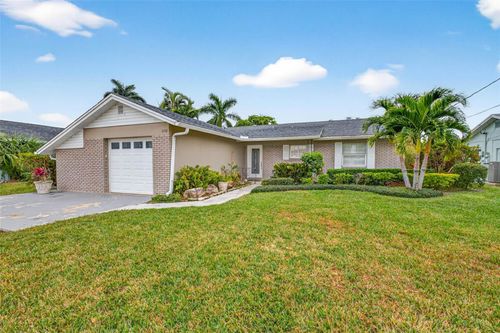 8718 Tahiti Ln, TAMPA, FL, 33615-4427 | Card Image