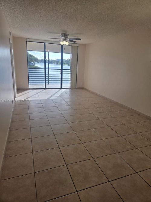11342-11342 Taft St, Pembroke Pines, FL, 33026-2134 | Card Image