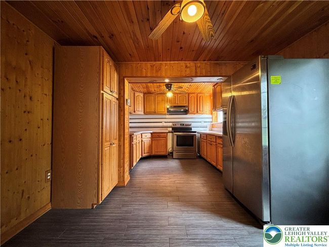 312 W Ridge St, House other with 3 bedrooms, 2 bathrooms and null parking in Lansford PA | Image 12