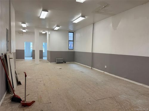 769 Saratoga Ave, Brooklyn, NY, 11212-4438 | Card Image