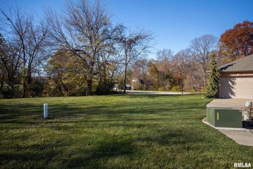 110 Susan Ct, East Peoria, IL, 61611-1513 | Card Image