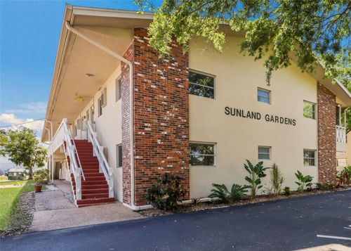 apt-11-3751 S School Ave, SARASOTA, FL, 34239-6228 | Card Image