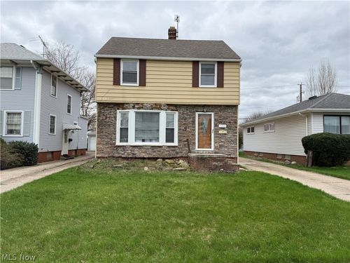 7101 Plainfield Ave, Cleveland, OH, 44144-1670 | Card Image