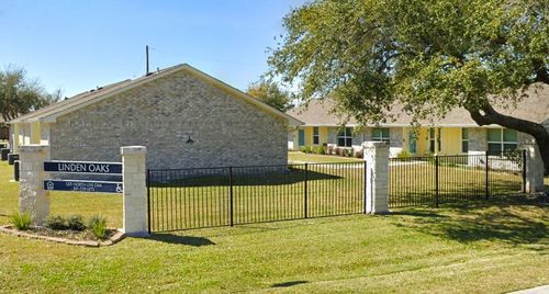 1201 N Live Oak St, Rockport, TX, 78382-3000 | Card Image