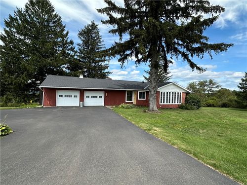 143 Burdick Medbury Rd, Norwich, NY, 13815-3484 | Card Image