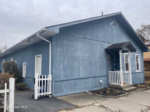 3-68 Phila St, Saratoga Springs, NY, 12866-3260 | Card Image