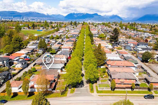 6081 Sherbrooke Street, House other with 3 bedrooms, 1 bathrooms and 3 parking in Vancouver BC | Image 38