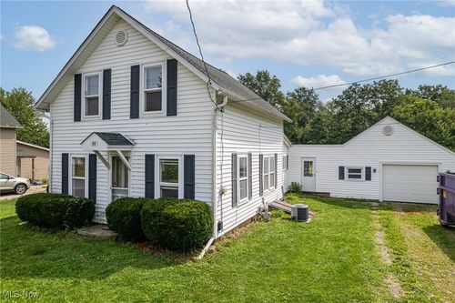 45 Prospect St, Seville, OH, 44273-9767 | Card Image
