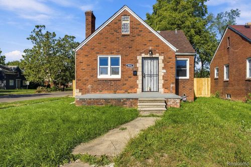 9803 Nottingham Rd, Detroit, MI, 48224-2552 | Card Image