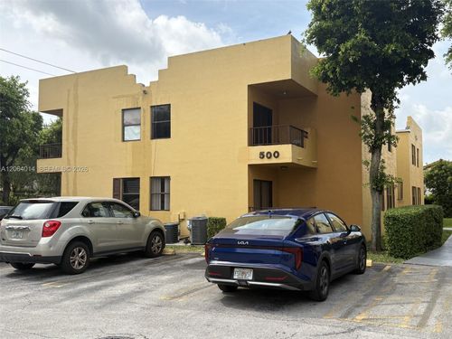 101-500 Nw 114th Ave, Sweetwater, FL, 33172-4711 | Card Image
