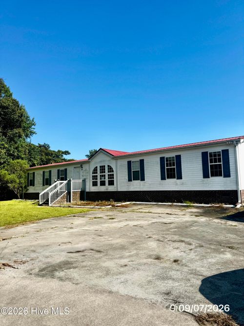 804 Maynard Blvd, Jacksonville, NC, 28546-9109 | Card Image
