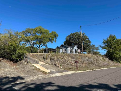 112 Oklahoma St, Hot Springs, AR, 71901-4653 | Card Image