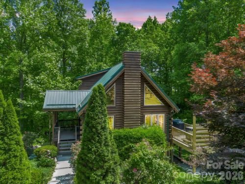 165 Dream Rd, Hendersonville, NC, 28792-6418 | Card Image