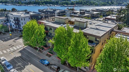 210-3401 Wallingford Ave N, Seattle, WA, 98103-9068 | Card Image