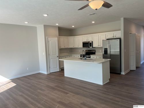 1681 Northland Dr, David City, NE, 68632-3000 | Card Image