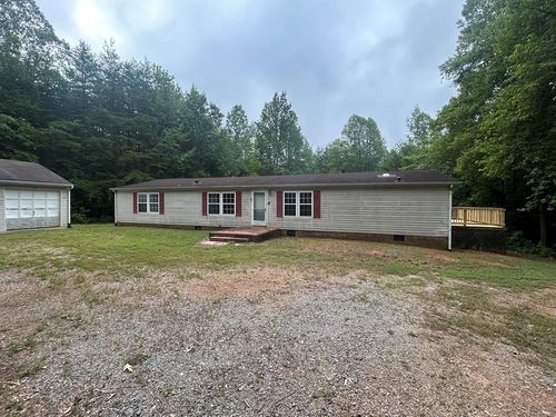 830 Weaver Rd, Green Bay, VA, 23942-2440 | Card Image