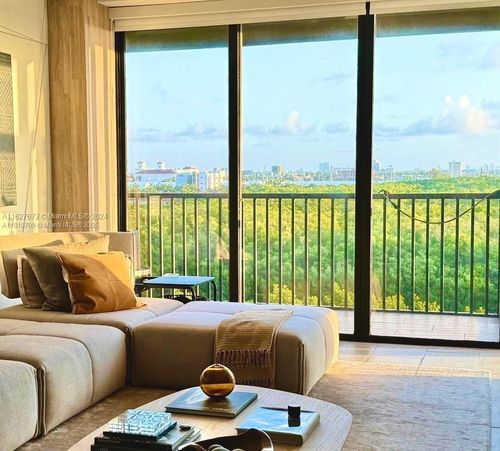 apt-701-3375 N Country Club Dr, Aventura, FL, 33180-1652 | Card Image