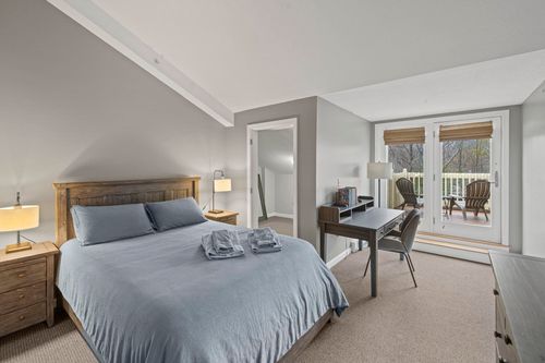 305-227 Main St, Lincoln, NH, 03251-4326 | Card Image