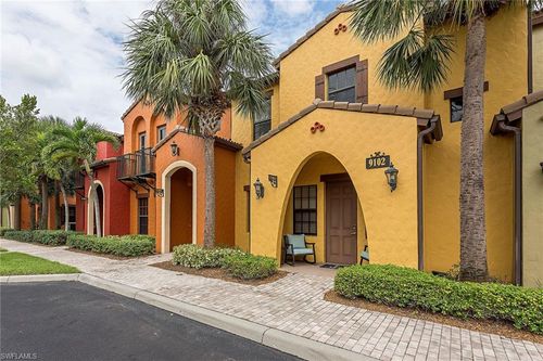 72-3-9102 Capistrano St, NAPLES, FL, 34113-3239 | Card Image
