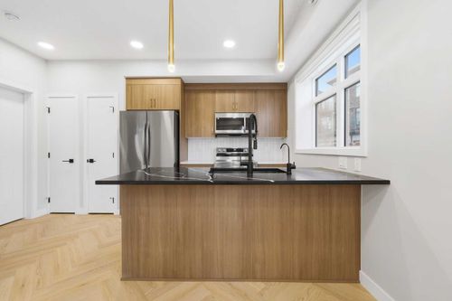 301-562 Seton Cir Se, Calgary, AB, T3M3Y5 | Card Image