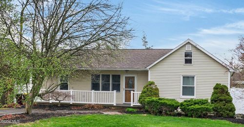 19 Wisconsin Avenue, Rensselaer, NY, 12144 | Card Image