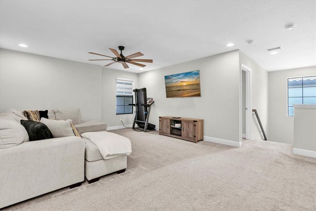 4056 Burdick Loop, House other with 6 bedrooms, 4 bathrooms and null parking in ODESSA FL | Image 12