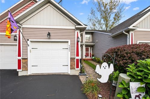 4226 Anguilla Dr, Liverpool, NY, 13090-1065 | Card Image