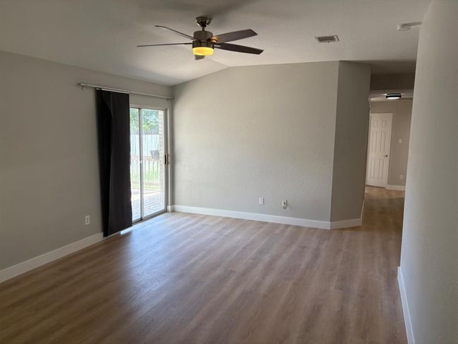 1207 Shaun Dr, House other with 3 bedrooms, 2 bathrooms and null parking in Cedar Park TX | Image 4
